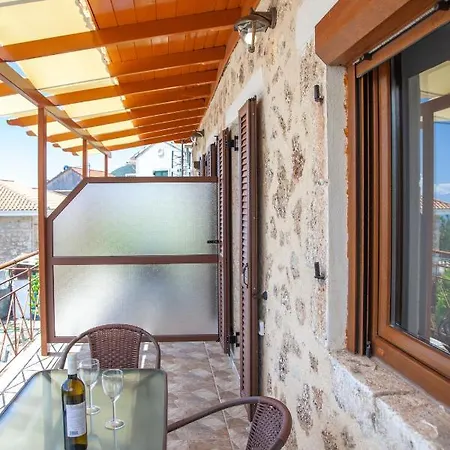 아파트 Agios Petros Apartments *