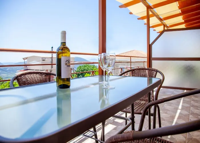 Agios Petros Apartments *